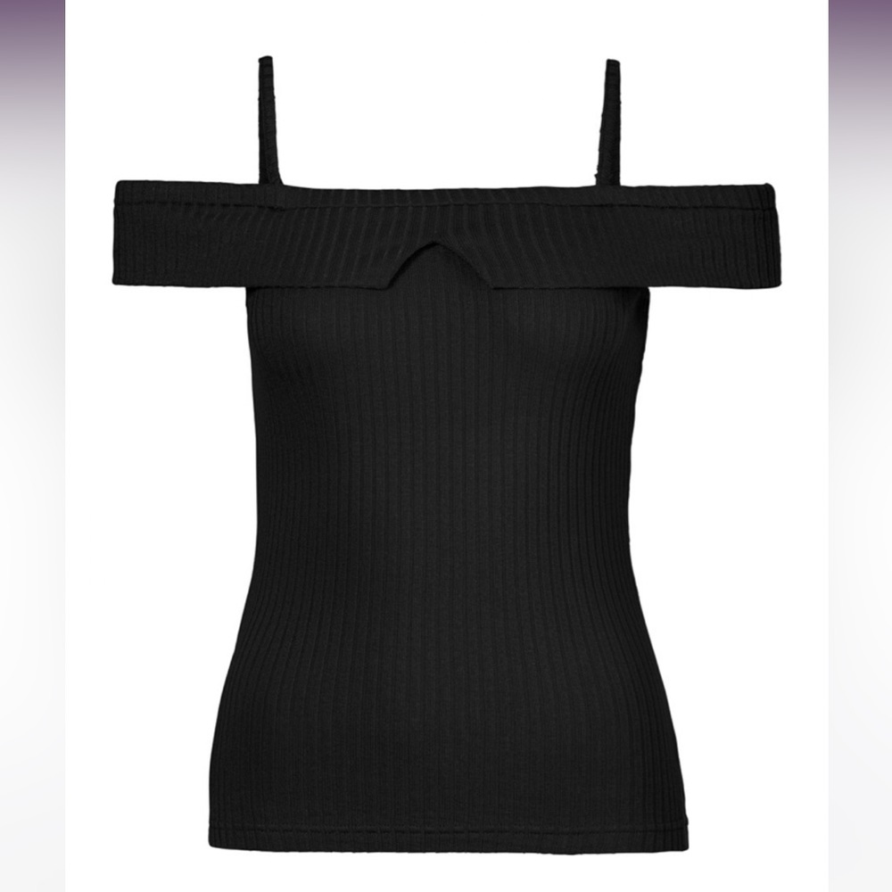 Ribbed Cold Shoulder Top